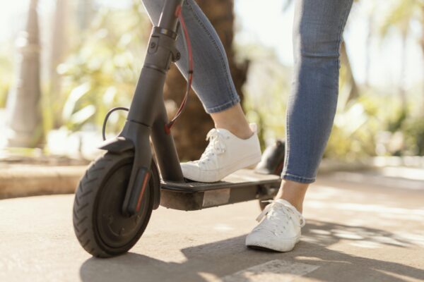 Things You Must Know Before Buying an Electric Scooter – Your Complete E-Scooter Buying Guide